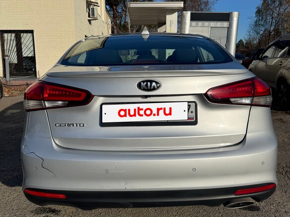 2018 Kia Cerato III Рестайлинг (Classic), серебристый, 1420000 рублей - вид 7