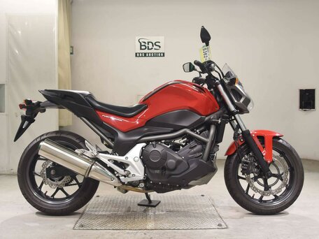 2013 Honda NC 700S, красный, 497000 рублей, вид 2