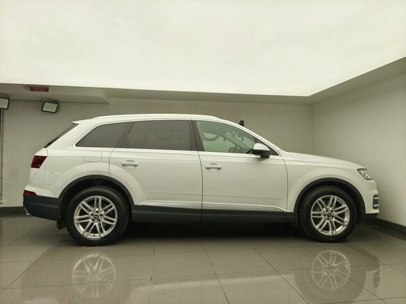 2019 Audi Q7 II (4M), белый, 4654000 рублей - вид 6