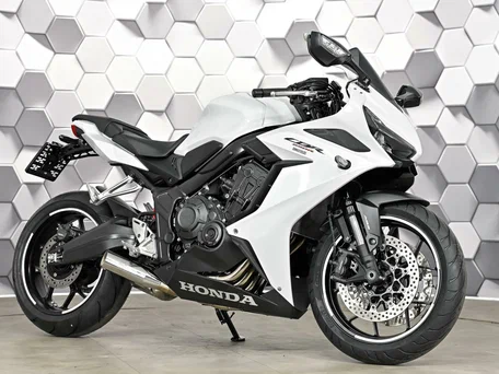 2023 Honda CBR 650R, белый, 939000 рублей, вид 1