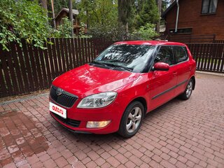 2013 Skoda Fabia II Рестайлинг, красный, 999000 рублей, вид 1
