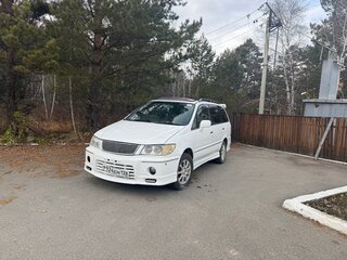 2000 Nissan Presage I, белый, 500000 рублей, вид 2