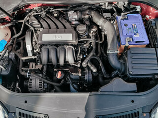 2008 Volkswagen Jetta V, красный, 446083 рублей, вид 4