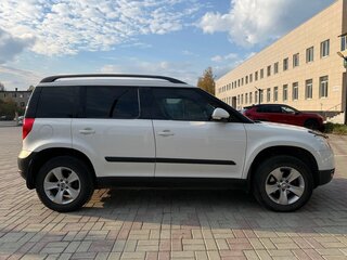 2012 Skoda Yeti I, белый, 965000 рублей, вид 5