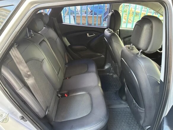 2011 Hyundai ix35 I, серый, 1135000 рублей - вид 13