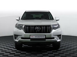 2021 Toyota Land Cruiser Prado 150 Series Рестайлинг 3, белый, 4390000 рублей, вид 2
