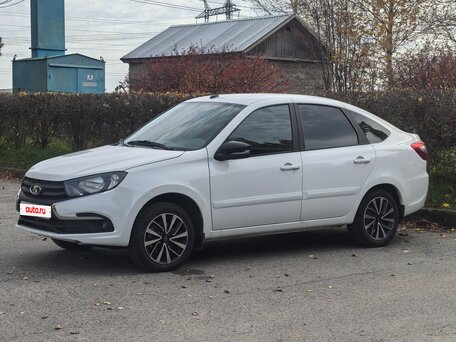 2025 Lada (ВАЗ) Granta I Рестайлинг, белый, 1070000 рублей, вид 2