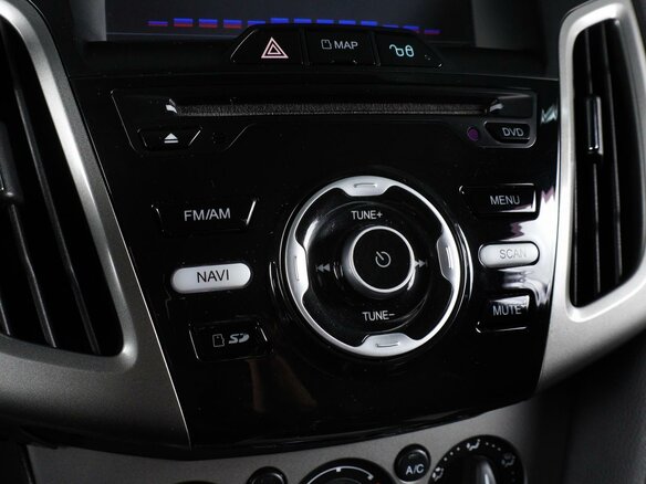 2012 Ford Focus III, белый, 1100000 рублей - вид 12