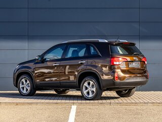 2014 Kia Sorento II Рестайлинг, коричневый, 1995000 рублей, вид 4