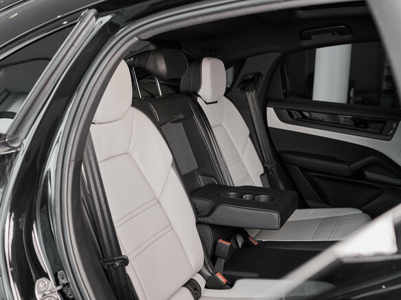 2026 Porsche Cayenne Coupé III Рестайлинг, чёрный, 17400000 рублей - вид 13