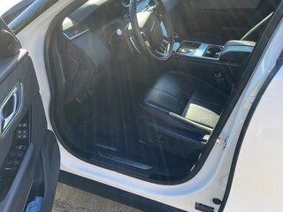 2020 Land Rover Range Rover Velar I, белый, 3000000 рублей, вид 5