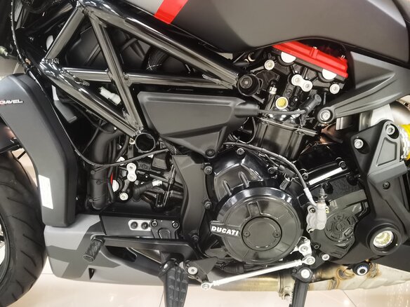 2021 Ducati XDiavel, серый, 2899000 рублей - вид 26