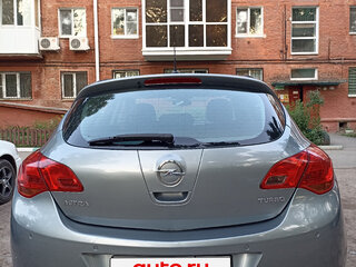 2011 Opel Astra J, серый, 590000 рублей, вид 3