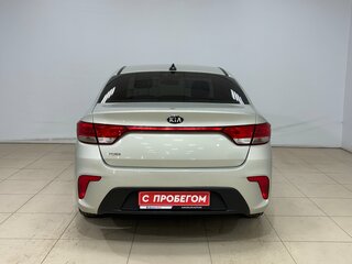 2018 Kia Rio IV, бежевый, 895000 рублей, вид 5