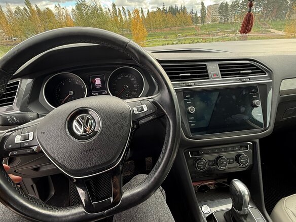 2018 Volkswagen Tiguan Allspace II, серый - вид 8