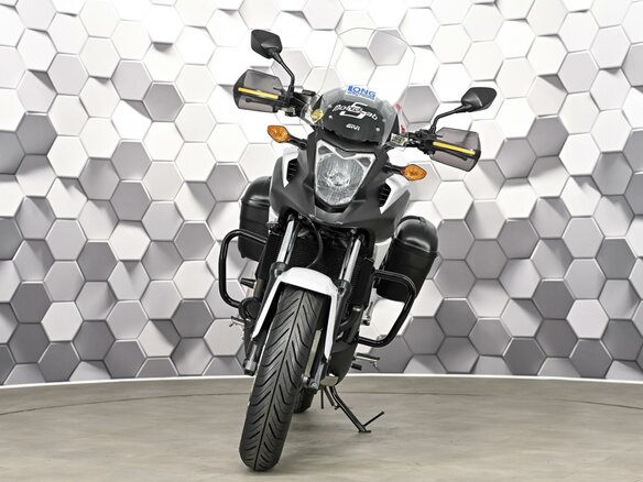 2014 Honda NC 700X, белый - вид 4