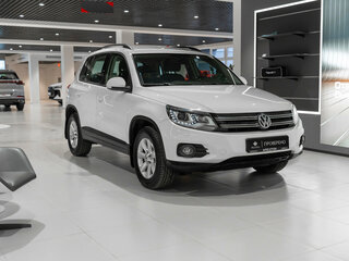 2013 Volkswagen Tiguan I Рестайлинг, белый, 1495000 рублей, вид 2