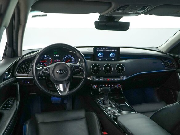 2021 Kia Stinger I Рестайлинг, белый, 2549077 рублей - вид 5