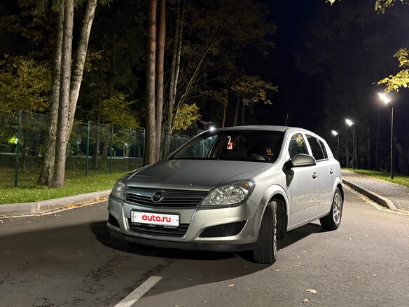 2012 Opel Astra H Рестайлинг, серебристый, 520000 рублей