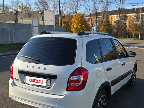 2024 Lada (ВАЗ) Granta Cross I Рестайлинг, белый, 925000 рублей - вид 5