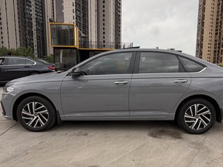 2023 Volkswagen Lavida III Рестайлинг, серый, 1450000 рублей, вид 4