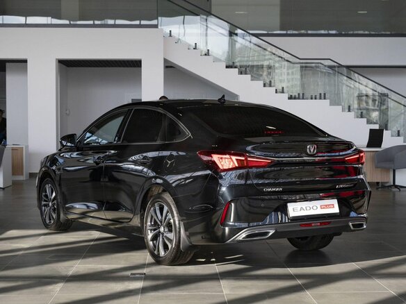2026 Changan Eado Plus I, чёрный, 2643201 рублей - вид 4