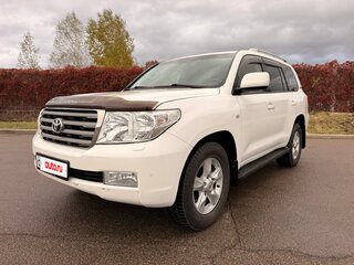 2011 Toyota Land Cruiser 200 Series, белый, 3100000 рублей, вид 1