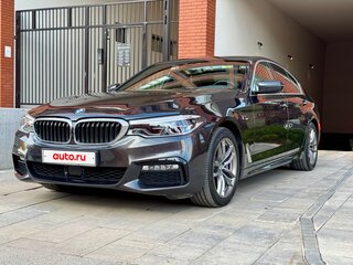 2017 BMW 5 серии 530i xDrive VII (G30/G31/G38), белый, 4350000 рублей, вид 1