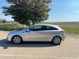 2007 Opel Astra GTC H Рестайлинг, серебристый, 300000 рублей, вид 2