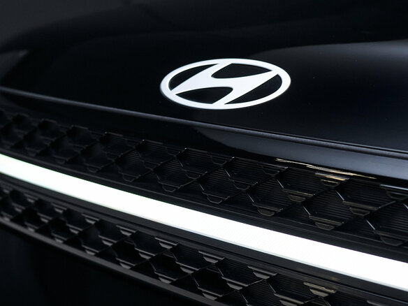 2026 Hyundai Santa Fe V (MX5), чёрный, 5800000 рублей - вид 9