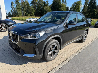 2024 BMW X1 18i sDrive III (U11/U12), чёрный, 4156679 рублей, вид 1