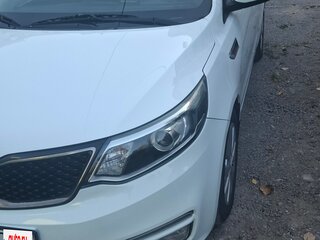 2016 Kia Rio III Рестайлинг, белый, 950000 рублей, вид 4