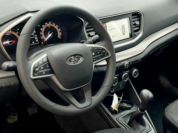 2026 Lada (ВАЗ) Vesta I Рестайлинг (NG), чёрный, 1685000 рублей - вид 14