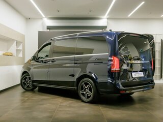2022 Mercedes-Benz V-Класс Long 300 d длинный III (W447) Рестайлинг, синий, 11500000 рублей, вид 4