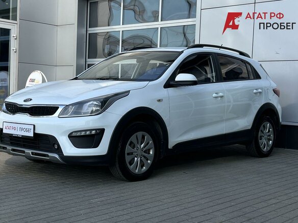 2019 Kia Rio X-Line IV, белый, 1550000 рублей - вид 2