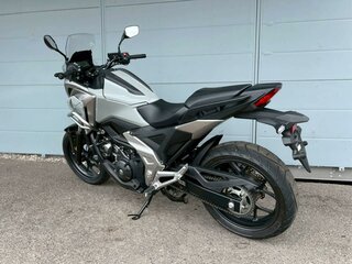 2023 Honda NC 750X, серый, 1099000 рублей, вид 5