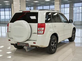 2011 Suzuki Grand Vitara II Рестайлинг, белый, 825000 рублей, вид 2