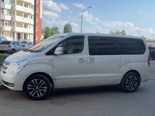 2011 Hyundai Grand Starex I, белый, 1500000 рублей, вид 5