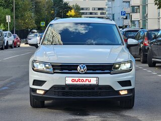 2020 Volkswagen Tiguan II, белый, 2449000 рублей, вид 3