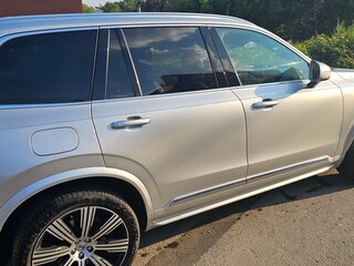 2021 Volvo XC90 II Рестайлинг 1, серебристый, 6800000 рублей, вид 5