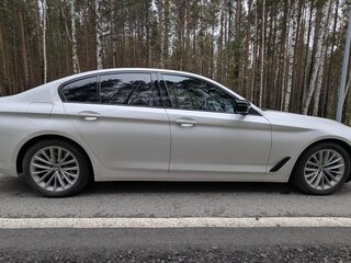2021 BMW 5 серии 530i xDrive VII (G30/G31/G38) Рестайлинг, белый, 4990000 рублей, вид 4