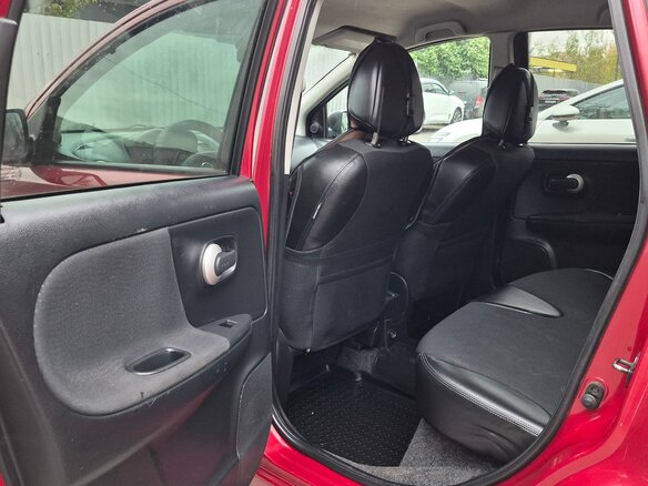 2013 Nissan Note I Рестайлинг, красный, 460000 рублей - вид 26