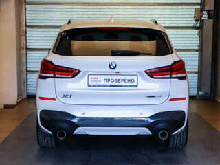 2021 BMW X1 20i xDrive II (F48) Рестайлинг, белый, 3949000 рублей, вид 5