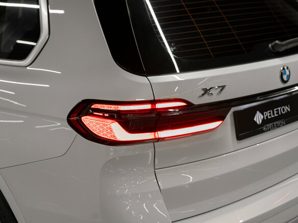 2024 BMW X7 40d I (G07) Рестайлинг, белый, 13600000 рублей - вид 9
