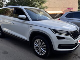 2019 Skoda Kodiaq I, белый, 2200000 рублей, вид 3