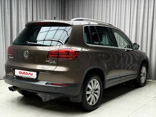 2015 Volkswagen Tiguan I Рестайлинг, коричневый, 1549000 рублей, вид 4