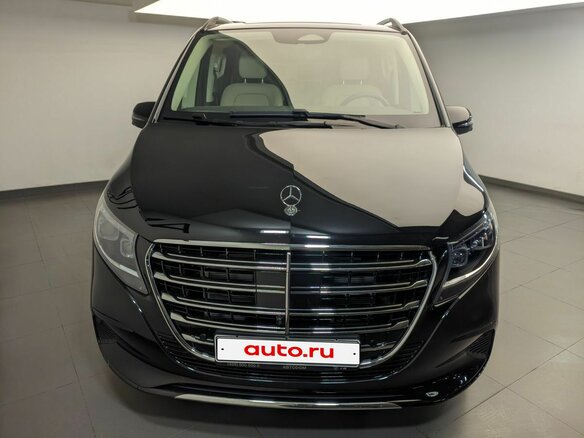 2026 Mercedes-Benz V-Класс Extra Long 300 d экстра длинный III (W447) Рестайлинг 2, чёрный, 14800000 рублей - вид 2