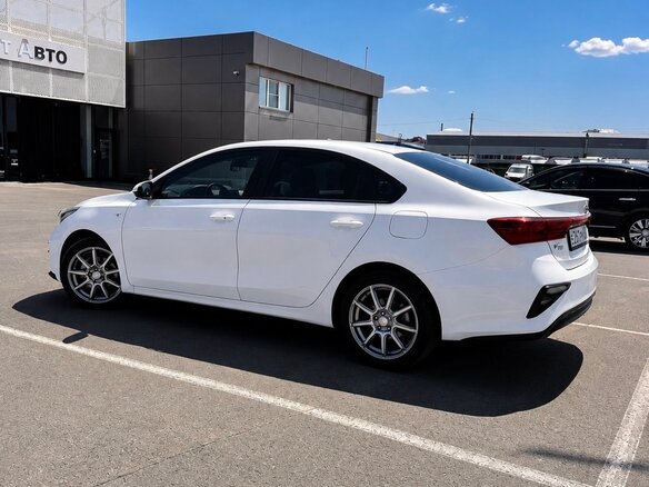 2020 Kia K3 II, белый, 1850000 рублей - вид 5
