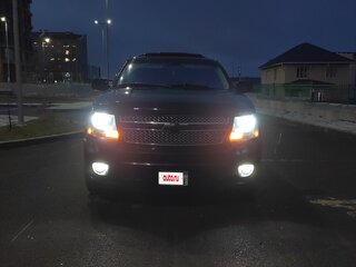 2012 Chevrolet Tahoe 6AT III, чёрный, 2560000 рублей, вид 3