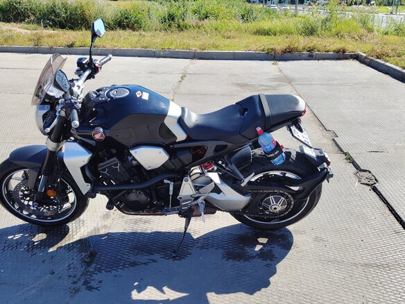 2018 Honda CB 1000R, чёрный, 940000 рублей - вид 5
